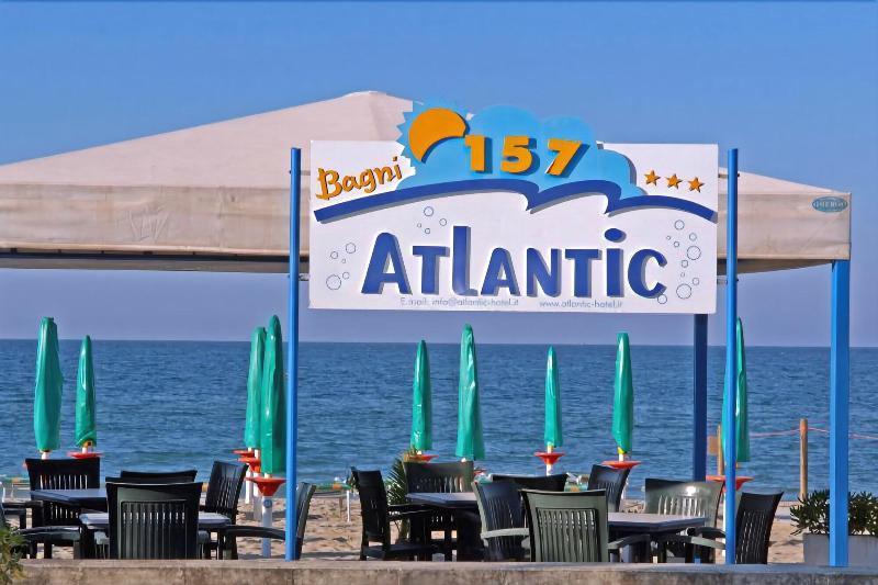 Hotel Atlantic Senigallia Buitenkant foto